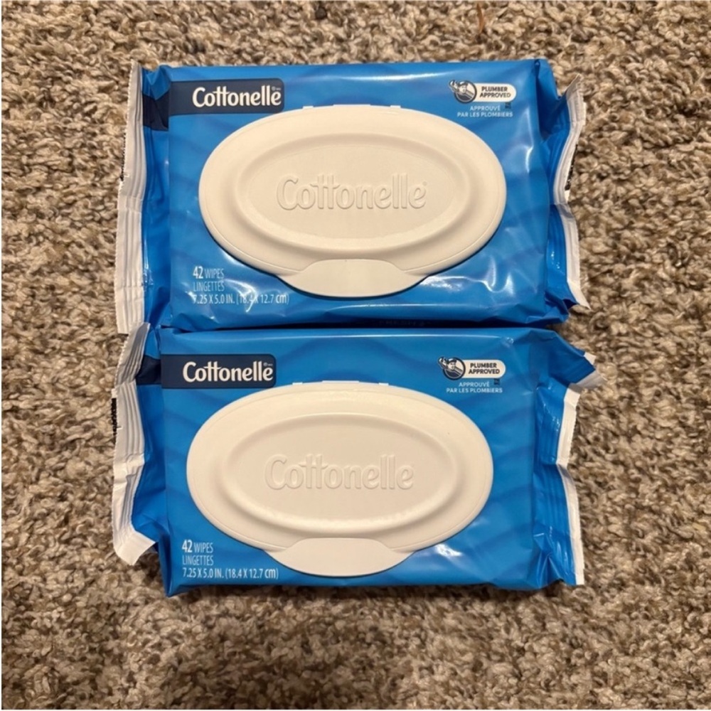 Cottonelle Flushable Wipes 2 packs. 84 wipes
